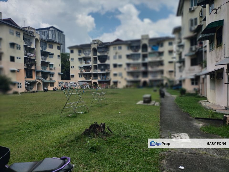 Cheras  batu 9 apartment for sale nearby sri raya mrt station 3bed room 2 bath room freehold, Selangor, Batu 9th Cheras