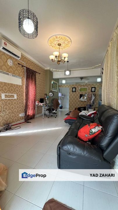 Bandar Rinching, Semenyih | Double Storey Terrace 3 Bedrooms | RM430K - Unit, Strategic Location & Easy Access to Amenities , Selangor, Semenyih