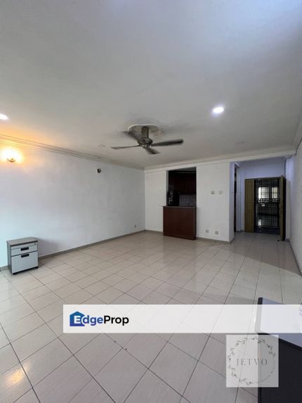 Good Value & Location Renovated & Furnished Regency Condominium Klang, Selangor, Klang