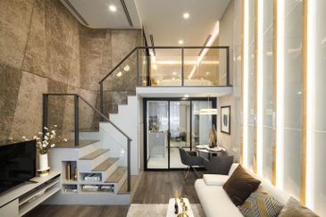 {Freehold Sky Bungalow} 3km - TRX Residence MRT Linked ROI 8%