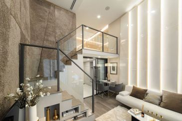 {Freehold Sky Bungalow} 3km - TRX Residence MRT Linked ROI 8%