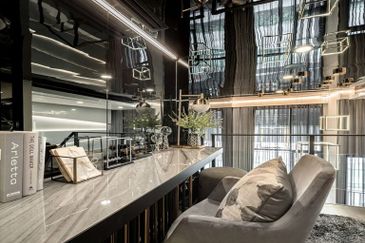 {Freehold Sky Bungalow} 3km - TRX Residence MRT Linked ROI 8%