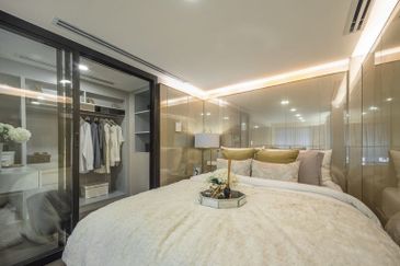 KL Freehold LRT Condo 2-4 Rooms Monthly from RM1,200