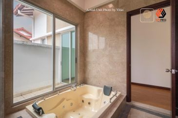 Setia Nusantara. Corner Lot Bungalow at Setia Eco Park