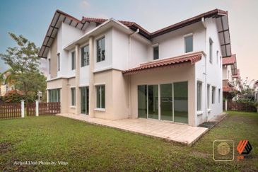 Setia Nusantara. Corner Lot Bungalow at Setia Eco Park