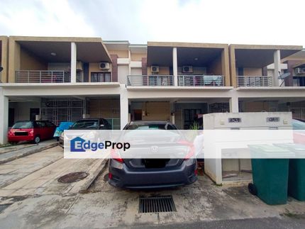 Renovated Partially Furnished Villa Kesuma Townhouse with Balcony, Semenyih, Selangor, Semenyih