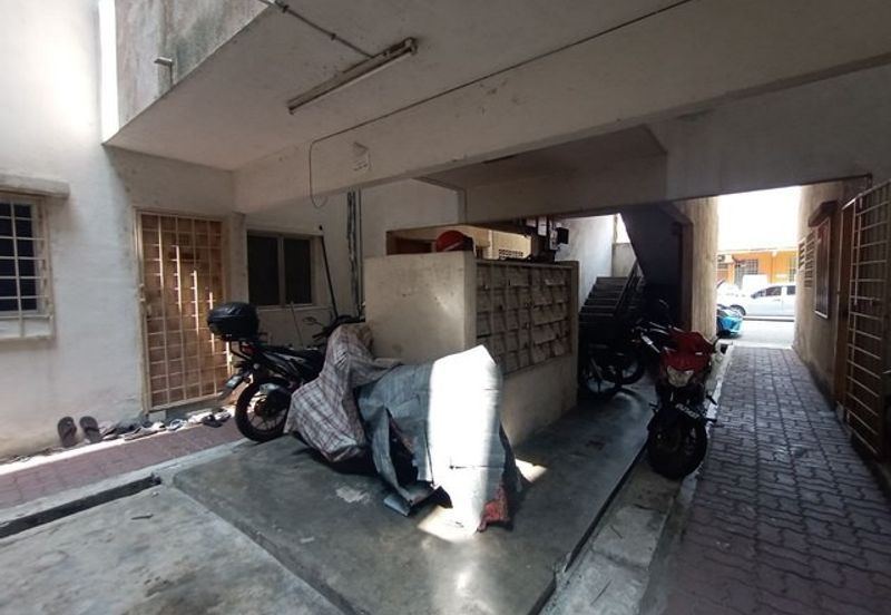 Pangsapuri Seri Saujana