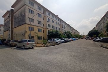 Pangsapuri Seri Saujana