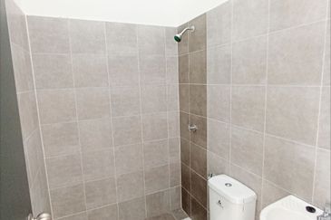 FREEHOLD INDAHVILLE 4 Single Storey Terrace Pulau Indah, Port Klang