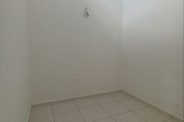 SEMI D DESAVILLE 3 Single Storey Pekan Meru Klang, Jalan Kasban