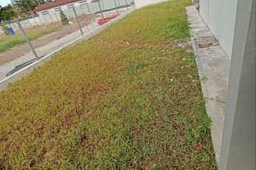 SEMI D DESAVILLE 3 Single Storey Pekan Meru Klang, Jalan Kasban