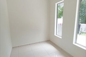 FREEHOLD New Single Storey Terrace Pulau Indah, Port Klang