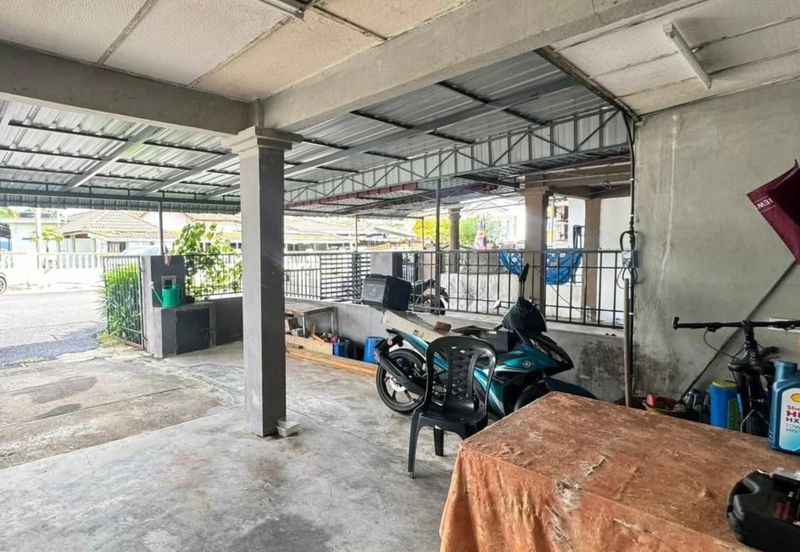 Taman Dahlia, Sepang