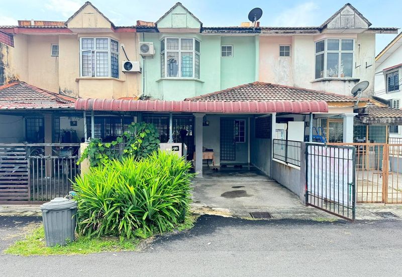 Taman Dahlia, Sepang