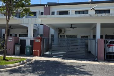 WOODBURY @ MAHKOTA HILLS