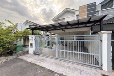 Taman Tasik Semenyih (Lake Residence)