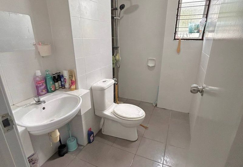 Taman Tasik Semenyih (Lake Residence)