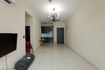 Aura Residence @ Precint 8