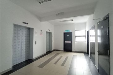 Aura Residence @ Precint 8