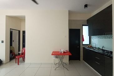 Aura Residence @ Precint 8