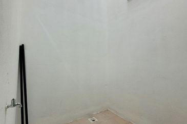 TAMAN BAYU INDERA, LUKUT