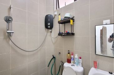 TAMAN BAYU INDERA, LUKUT