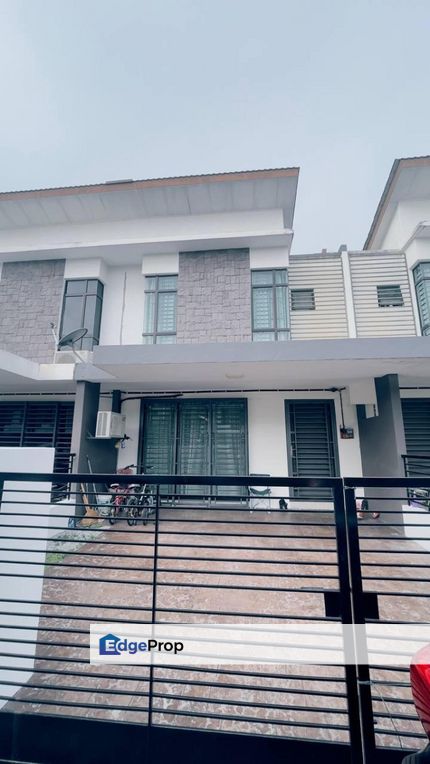 RENOVATED Double Storey Saujana KLIA Phase 1B (CELOSIA) Near Playground, Selangor, Sepang
