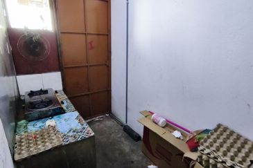 Taman Anggerik, Bandar Baru Salak Tinggi