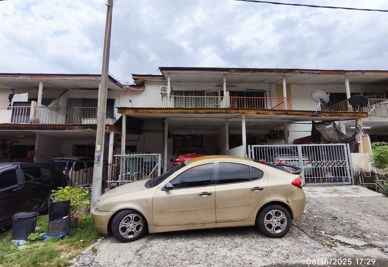 Taman Anggerik, Bandar Baru Salak Tinggi