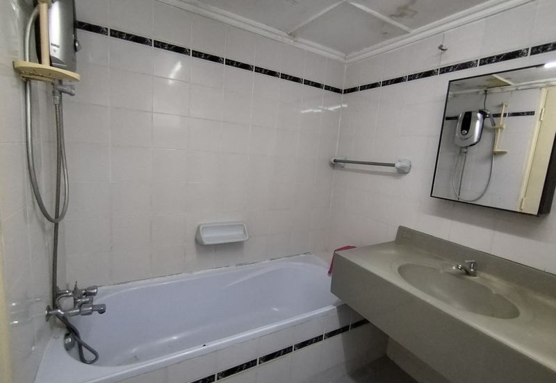 Ehsan Ria Condominium