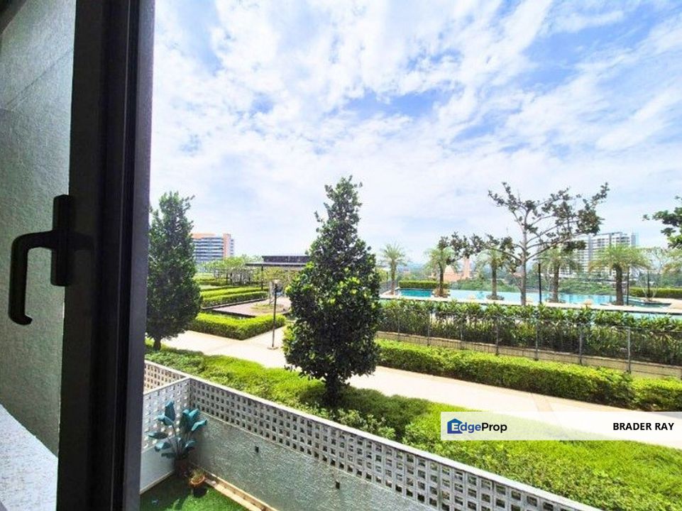 RADIA RESIDENCES CORNER Basic Unoccupied Unit 879 sqft Bukit Jelutong Seksyen U8 Shah Alam Selangor FOR RENT, Selangor, Bukit Jelutong