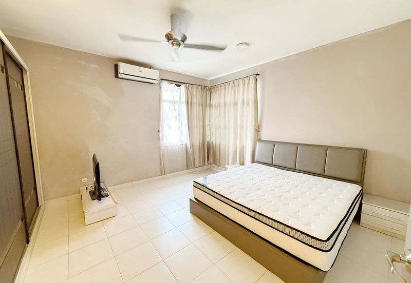 Seri Austin East Zone