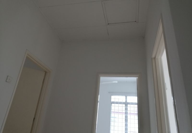  Cluster Semi D with extra land, Puncak Alam, 