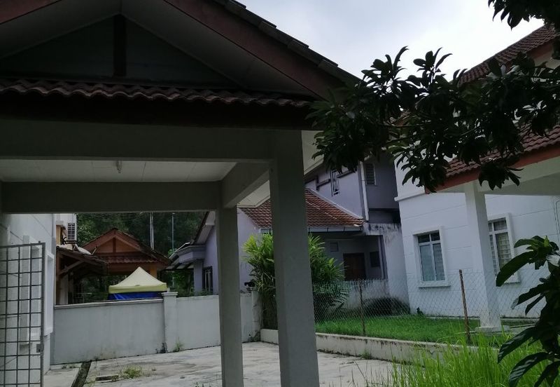 ❗❗ Murah Cluster Semi D with extra land, Puncak Alam, NON BUMI lot ❗❗ Free pokok ciku!