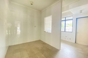 2.5 storey Corner Superlink, REIKA, USJ Height, Subang Jaya. NICE HOUSE