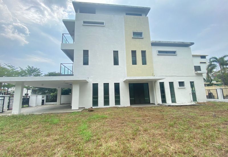 2.5 storey Corner Superlink, REIKA, USJ Height, Subang Jaya. NICE HOUSE