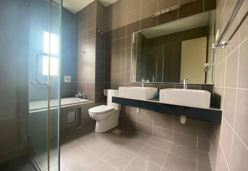 2.5 storey Corner Superlink, REIKA, USJ Height, Subang Jaya. NICE HOUSE