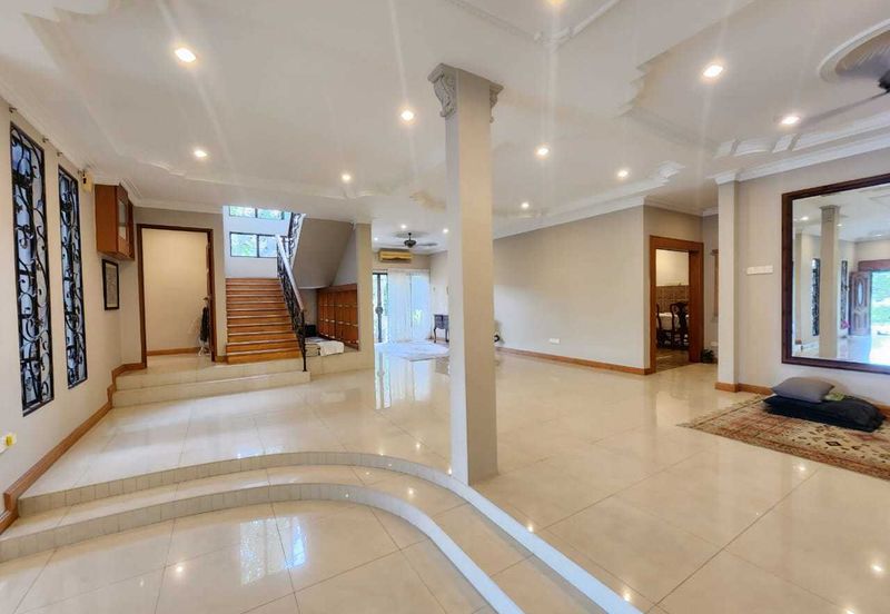 Banglo 2 tingkat 10,500 sqft , dekat masjid, Puncak Alam