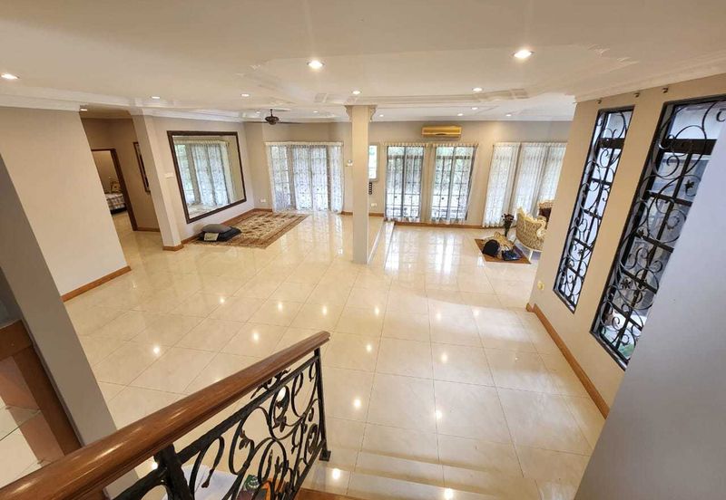 Banglo 2 tingkat 10,500 sqft , dekat masjid, Puncak Alam