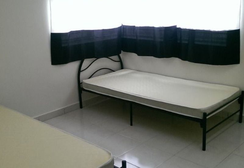 Residensi Warnasari 2