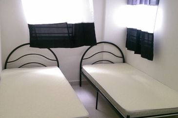 Residensi Warnasari 2