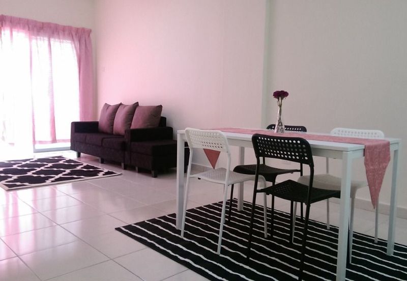 Residensi Warnasari 2