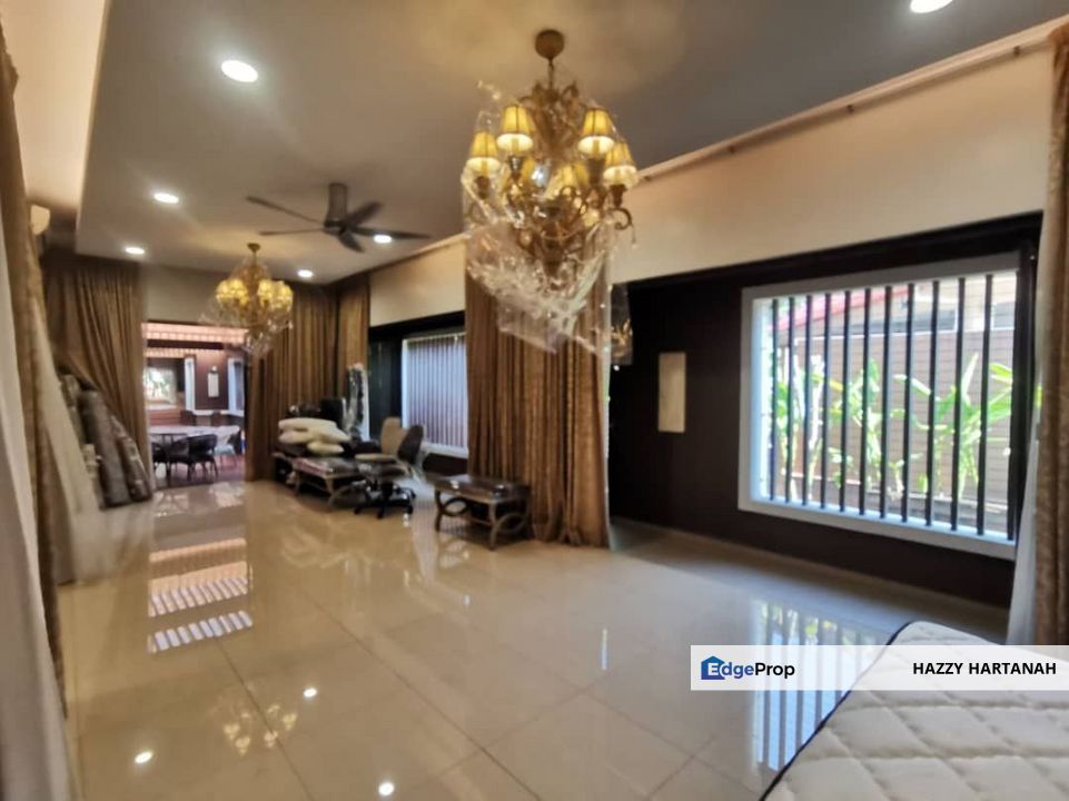 Single storey Bungalow Tropicanal Concept with swimming pool, Seksyen 7, Shah Alam, Selangor, Shah Alam