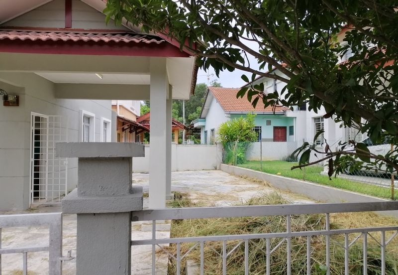 ❗❗ Murah Cluster Semi D with extra land, Puncak Alam, NON BUMI lot ❗❗ Free pokok ciku!