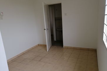 Cluster Semi D with extra land, Puncak Alam, 