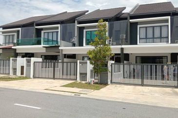 Hemingway Residence @ Bandar Seri Coalfields