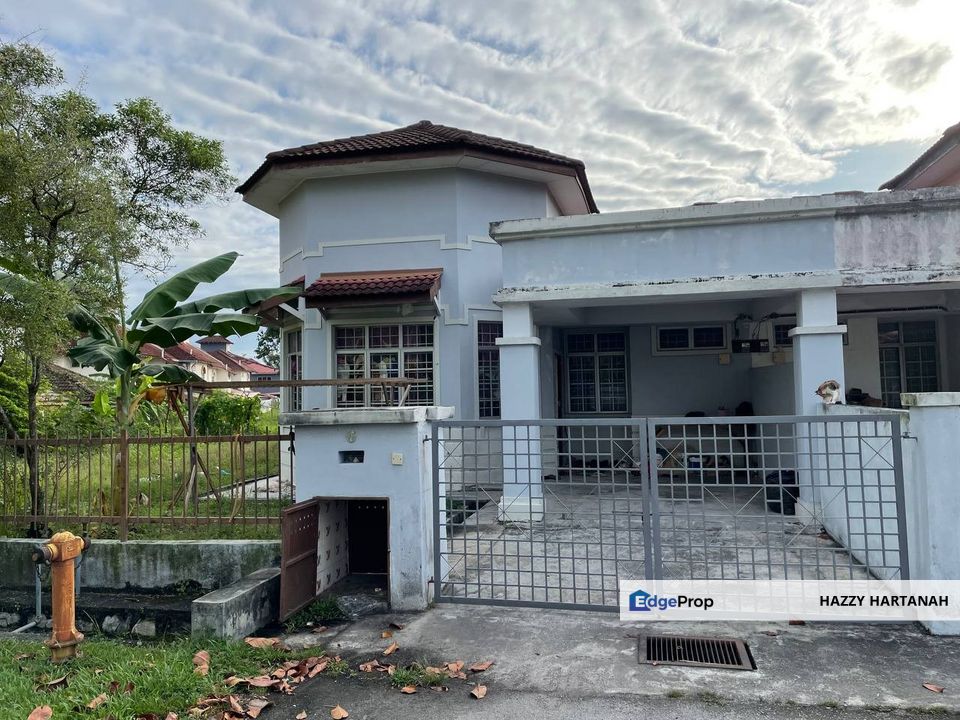 Semi D, Setingkat. End lot. Tanah Luas! 5526 sqft Puncak Alam. Dekat Masjid. untuk dijual!. Direct to owner!. Bumi / non bumi boleh beli!, Selangor, Bandar Puncak Alam