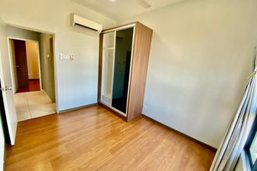 Zefer Hill Residence