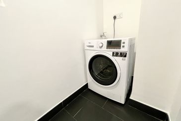 UNA Serviced Apartment