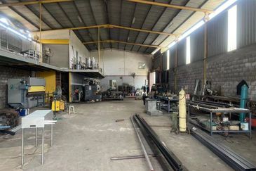 Seri Cheeding Kuala Langat  Suitable For Warehouse / Factory / Manufacturing Production